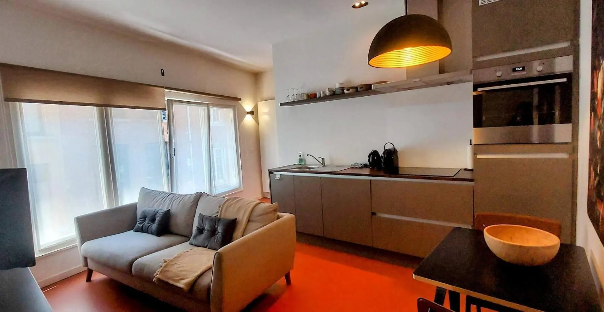 Urban Condo - Peacefull And Cozy Spot In Historical Center contacts